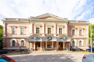 Helsinki, Finlandiya. 28 Ağustos 2025. Şehir merkezindeki Aleksanterin tiyatrosu