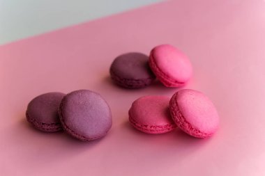 swet macaroons üç çift arka plan pembe