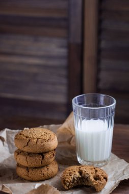 ev yapımı kurabiye ahşap arka plan