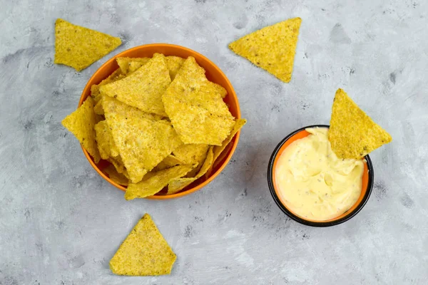 Mexican Corn Chips Nachos Sauce Concrete Gray Background Top View — Stock Photo, Image