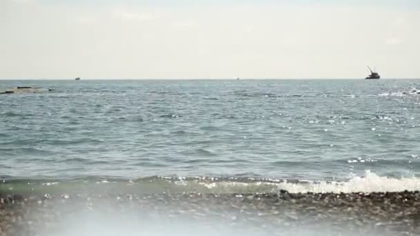 Fermer Les Vagues Mer Rivage Avec Des Cailloux Mer — Video