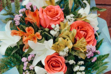 güzel bir nazik şenlikli buket yakın