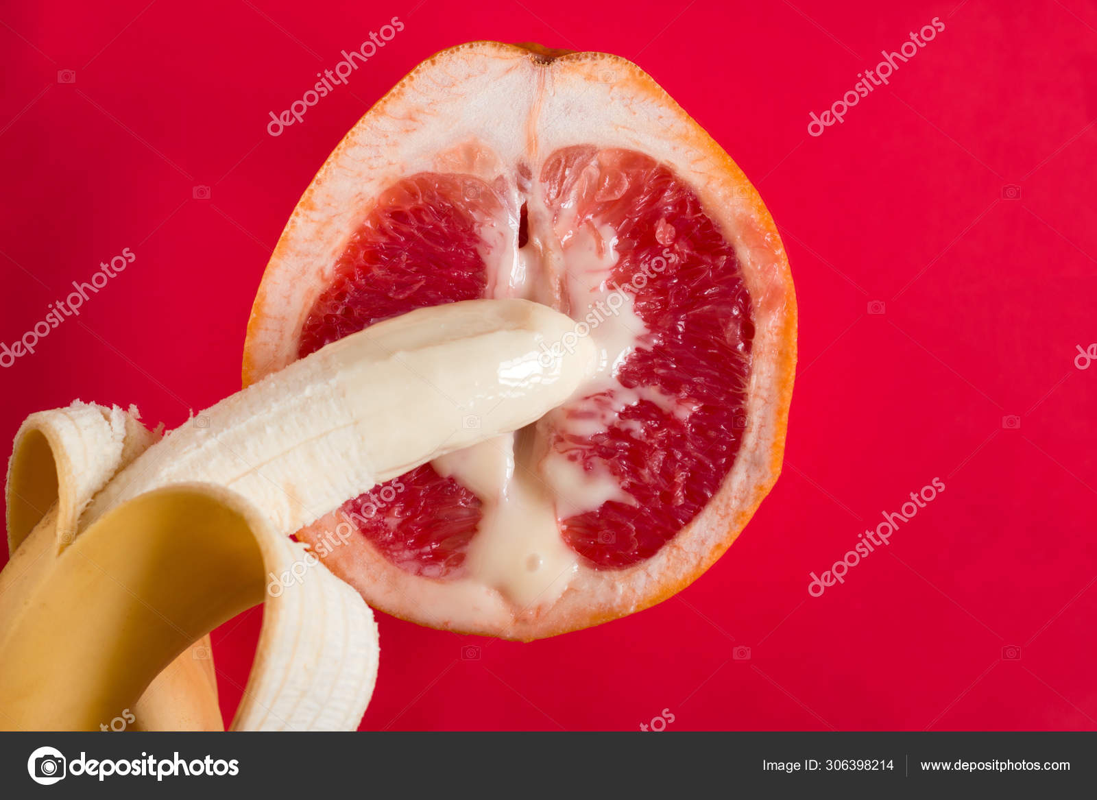 Top View Half Grapefruit Banana Condensed Milk Red Background ⬇ Stock