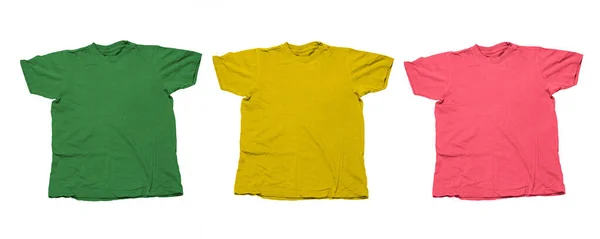 白を基調とした緑黄色とピンクのTシャツ白い服のバナーがモックアップ — ストック写真
