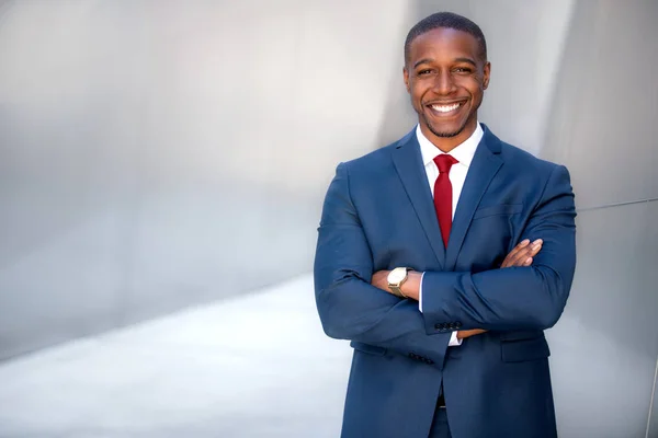 Jóképű Sikeres Vidám Afro Amerikai Végrehajtó Üzleti Ember Modern Stílusos — Stock Fotó