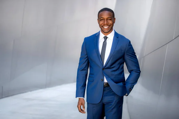 Stijlvolle Chique Moderne Stijl Business Suit Uitvoerend African American Mannelijk — Stockfoto