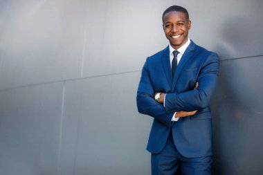 Afro-Amerikan iş adamı, yönetici, şirket lideri, Ceo tipi, stil, karizma, kişilik, cazibe ve zerafet gösteren