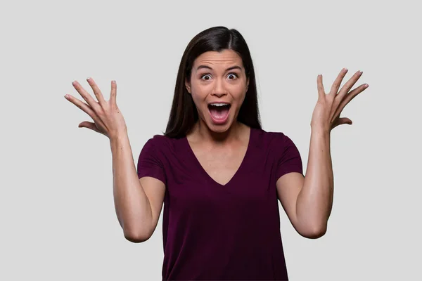 Surpreendida Excitada Emocionada Alegre Mulher Retrato Isolado Branco Jogando Mãos — Fotografia de Stock