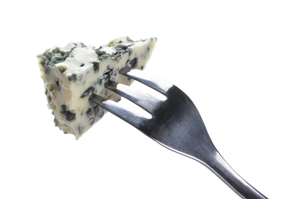Danimarka mavi peynir üzerinde kırpma yolu ile beyaz arka plan üzerinde izole çatal — Stok fotoğraf
