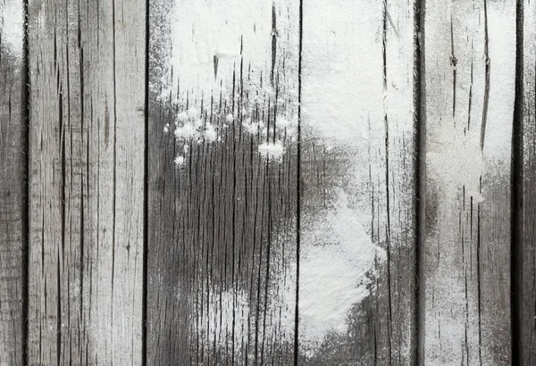 Ahşap masa üzerinde un. Üstten görünüm