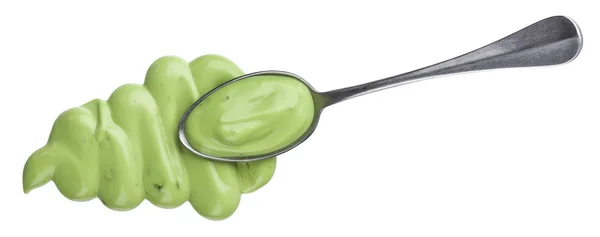 Salsa de ajo aislada sobre fondo blanco, vista superior, cuchara de salsa de mayonesa verde — Foto de Stock