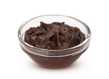 Cam kase çikolatafındık krem, beyaz arka plan üzerinde izole