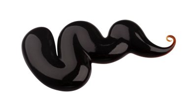 Beyaz arka plan üzerinde izole çikolata sosu