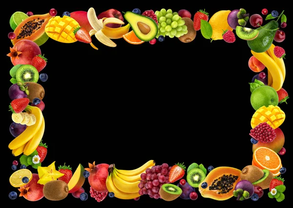Rahmen aus verschiedenen Früchten und Beeren, auf schwarzem Hintergrund — Stockfoto