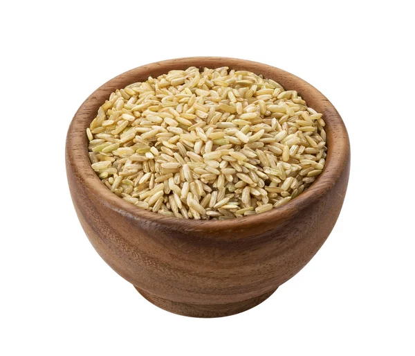 Bruine rijst Gries in houten kom geïsoleerd op witte achtergrond — Stockfoto