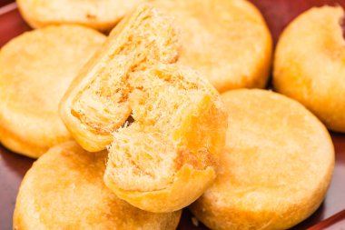 turta rousong ile masaya servis