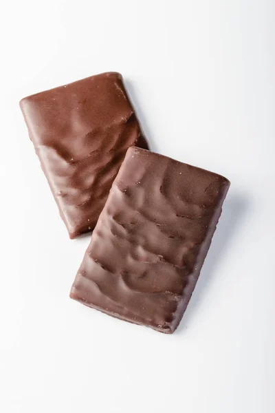 Dunkle Schokolade Isoliert Auf Weißem Hintergrund — Stockfoto