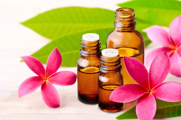 Plumeria Flowers Plumeria Essential Oil Perfume Wooden Table — Stock Photo, Image