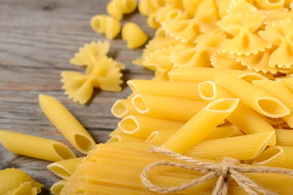 uncooked pasta, italian macaroni