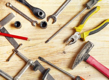 Araçlar Yönetim Kurulu, Tornavidalar, pense, İngiliz anahtarları, kareler dağılın. Düz LEI kompozisyon, çerçeve