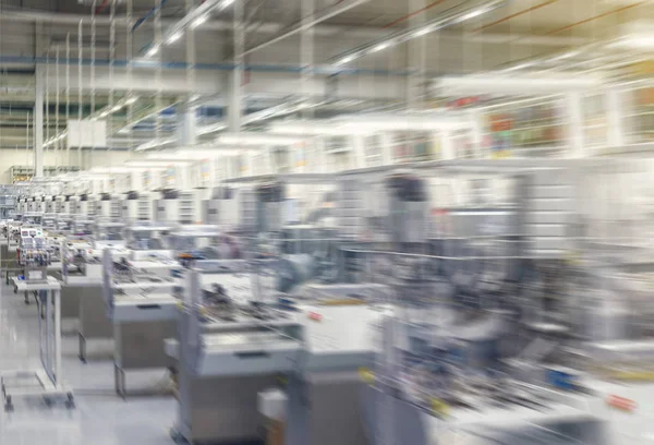 Üretim makineleri sanayi kuruluş, otomotiv endüstrisi için kabloları üretimi, yüklü. Modern ekipman.