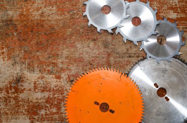 Duygusuzca kompozisyon marangozluk aletleri eski Yönetim Kurulu, daire testere.