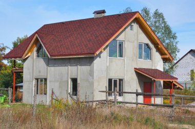 Bina konut Asfalt ile çatı ve sıva duvarlar Zona. Asfalt Zona ile çatı İnşaat.