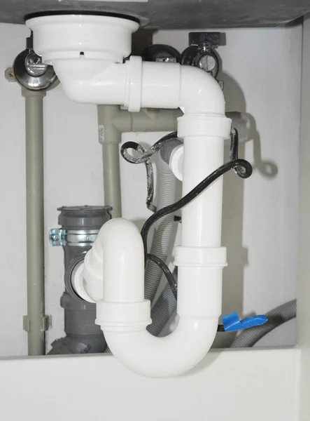 Close Ceramic Kitchen Sink Installation Sink Drain Tubes Plumbing — Stock Photo, Image