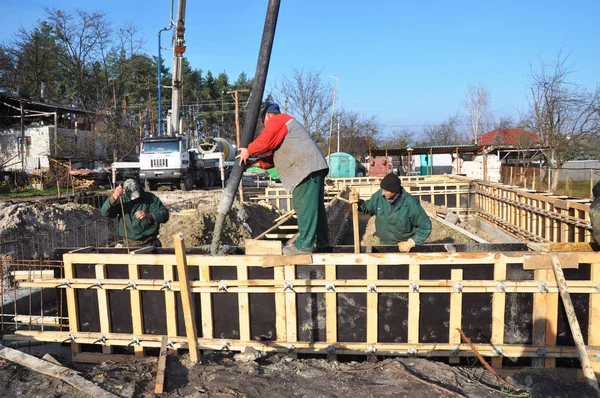 Kyiv Ucrania Noviembre 2018 Contactor Building Shaped Concrete House Foundation —  Fotos de Stock