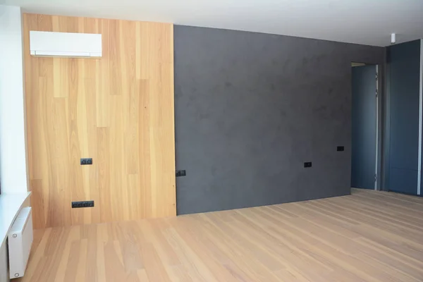 Moderna Habitación Interior Con Floringa Madera Decoración Pared Madera Radiador —  Fotos de Stock