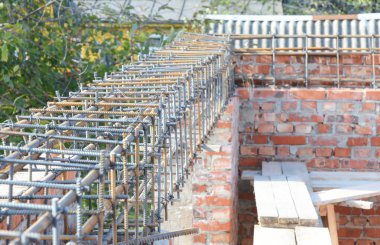 Tel çubuk yapımı ile takviye ev pencere lento beton çubuklar. 