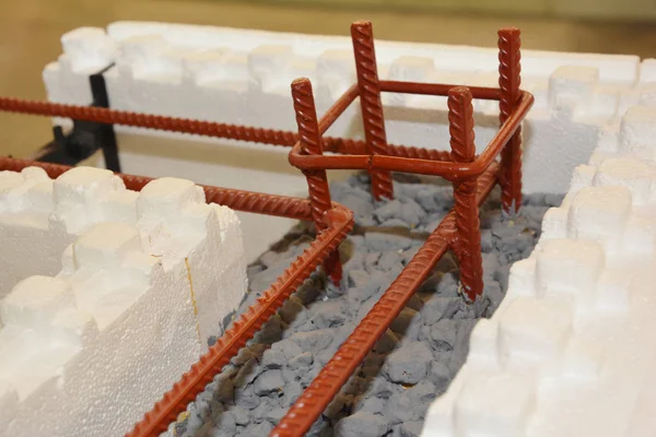 Metal betonarme ev duvarları ile yalıtım beton formları Icf.
