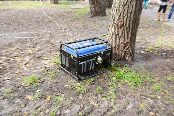 Zoom effect op back-up generator buitenshuis — Stockfoto