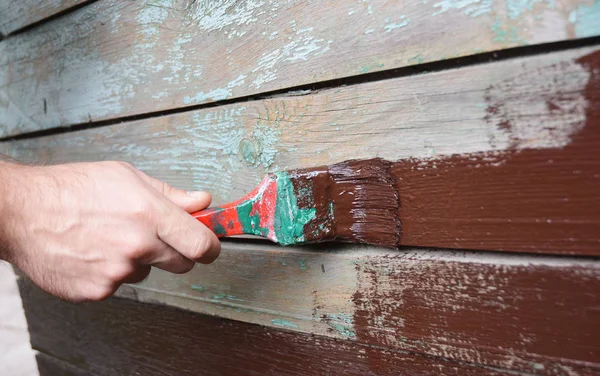 Opdrachtgever herschilderen Houten Oude Muur. — Stockfoto