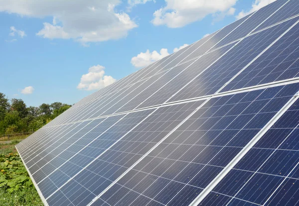 Detailní Záběr Pozemní Solární Panely Články Obnovitelné Zdroje Energie Pro — Stock fotografie