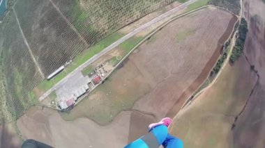 Paraşüt gökyüzünde profesyonel skydiver anında. Aşırı. Adrenalin. Yüksekliği. Güneş