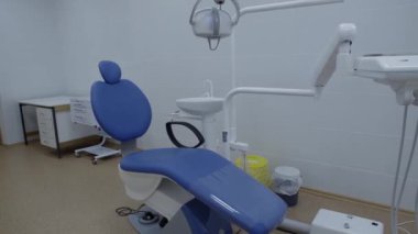 Lamba çalışma mavi diş ünitesi ile mobilya, donatılmış boş Stomatology Oda