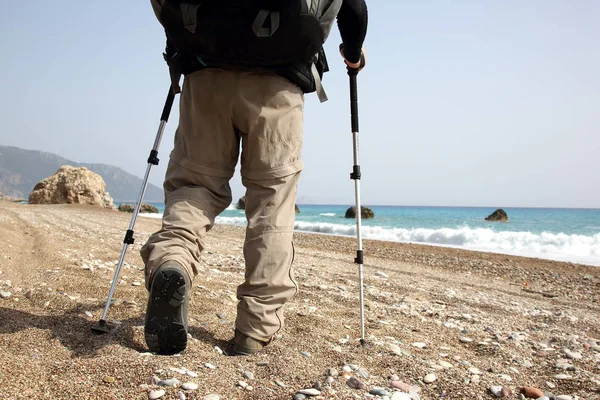 Fötter Turist Sandstranden — Stockfoto