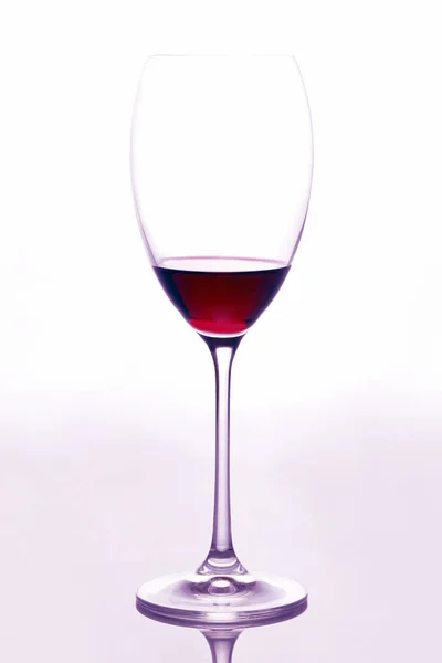 Bicchiere Con Vino Rosso Sfondo Chiaro — Foto Stock