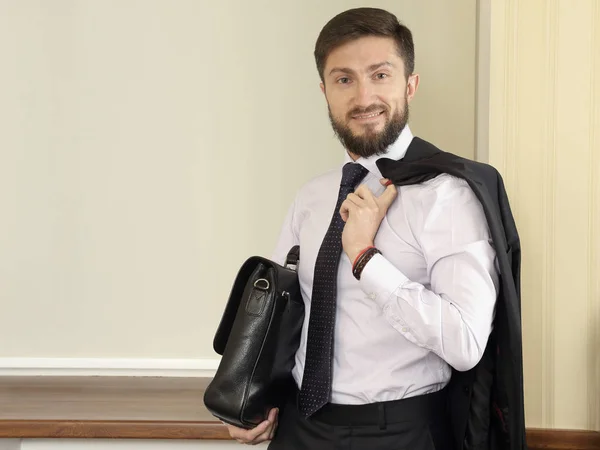 Hombre Negocios Exitoso Con Maletín Traje Mano — Foto de Stock