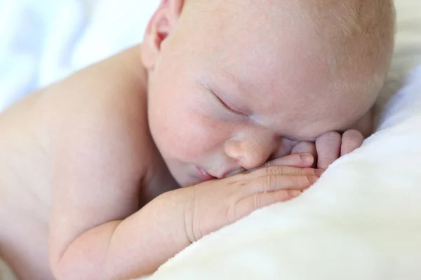 Retrato Bebé Recién Nacido Dormido Cerca — Foto de Stock