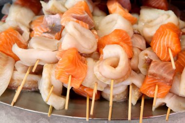 farklı etler balık şiş