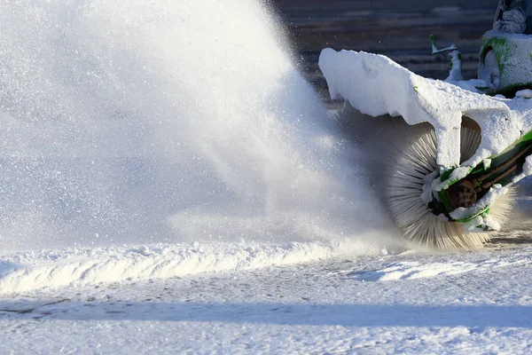 Special Machine Snow Removal Cleans Road — Stock Photo, Image