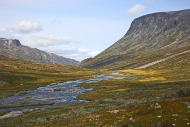 Norveç'te dağlık arazi. Jotunheimen Milli Parkı