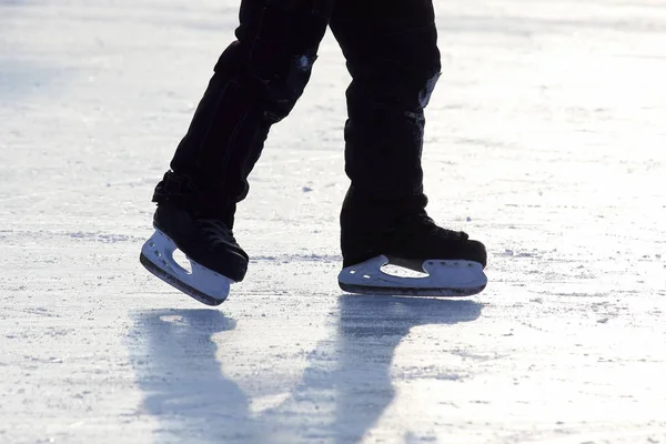 Ноги Катаються Льоду — стокове фото