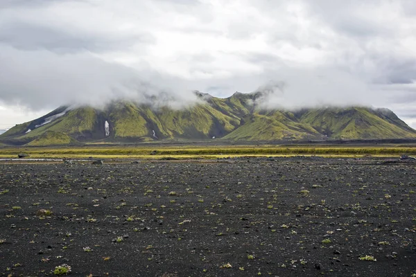 Icelan güzel dağ alanı