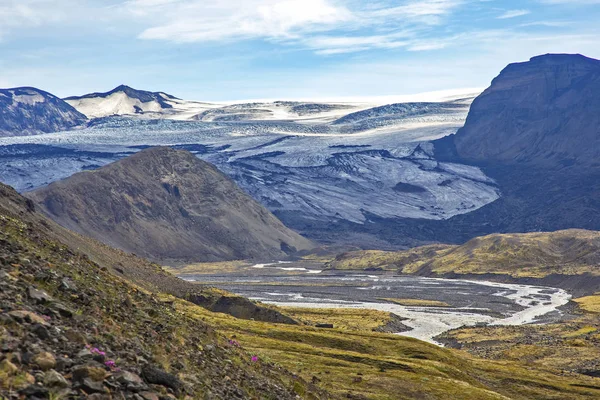 빙하가 있는 아름다운 산악 풍경 — 스톡 사진