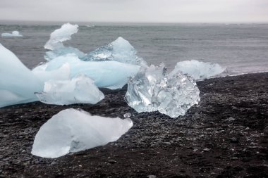 Icelan buz lagün kıyısında Mavi Buz