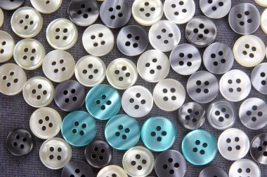 inci düğmeleri daha farklı anne