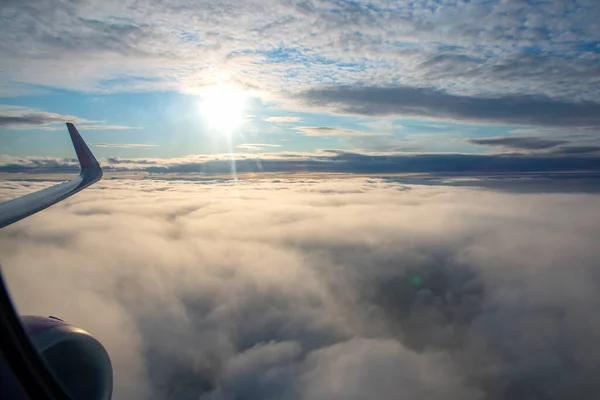 Asa Avião Acima Das Nuvens — Fotografia de Stock